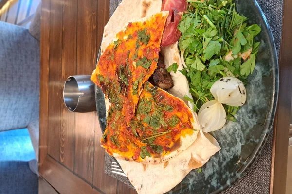 Mtam Fkhar Wkhdar Al-Jzmatya