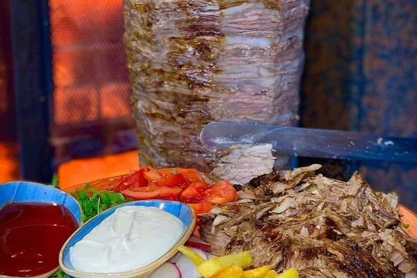 Shawrma Wmshawy Al-Sham