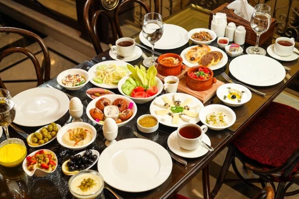 مطعم النخيل الذهبي