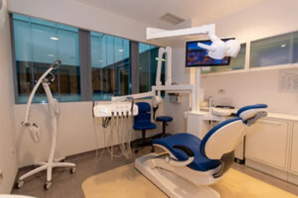 Fadi Armoush Dental Clinic